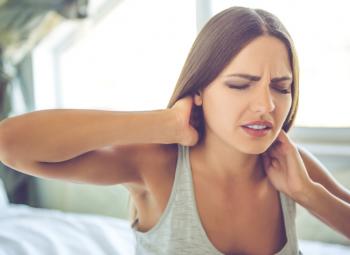 ¿Dolor de cuello? La causa puede estar frente a tus ojos