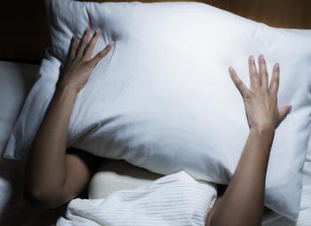 ¿Qué puedo hacer si sufro de insomnio por estrés?
