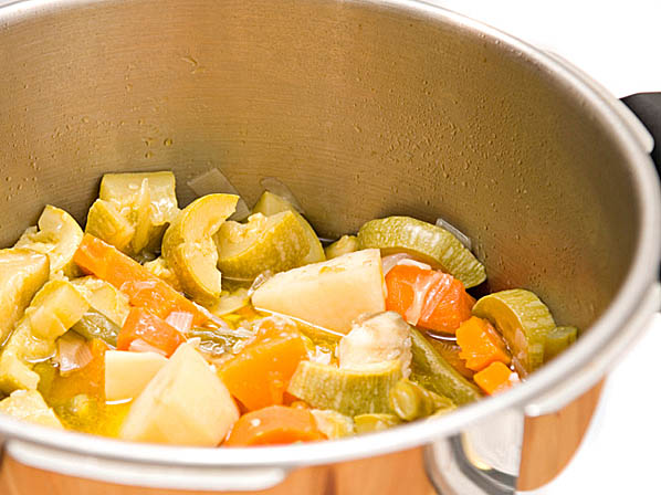 Los 10 platos prohibidos de Thanksgiving - Reemplazo: salsa a base de vegetales