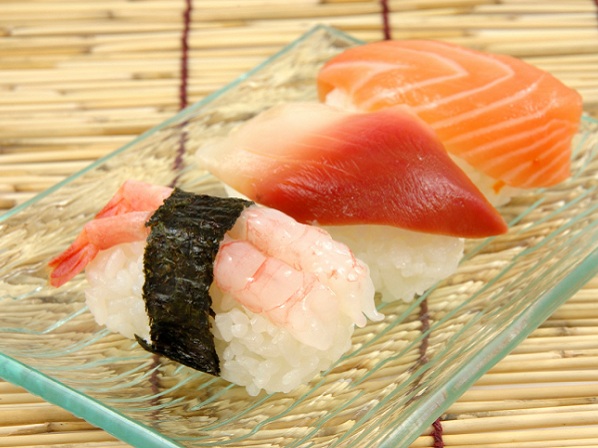 Cómo bajar el colesterol sin medicamentos - Los pescados con más omega-3