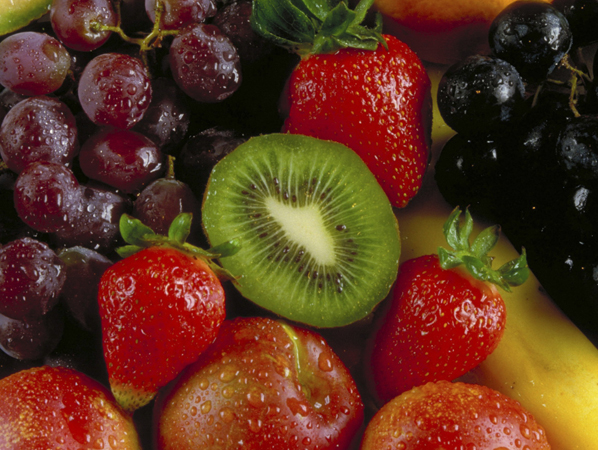15 remedios de belleza de las famosas - La fresa previene el cáncer