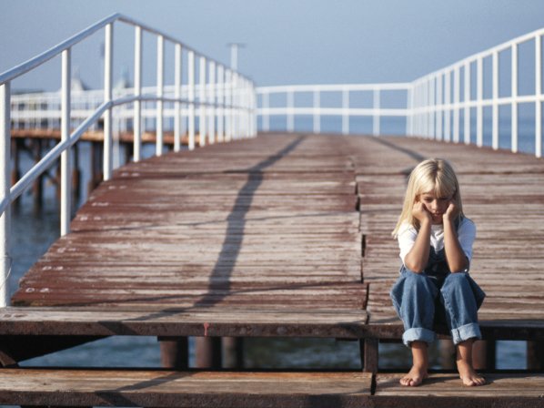 Bullying, 5 claves para saber si tu hijo es víctima - Alerta 1: No quiere ir a la escuela y se aparta de sus amigos 