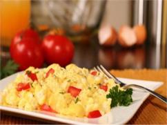 Huevos con vegetales 