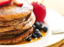 Panqueques (pancakes) de calabaza con Fresas