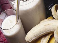 Bananas (plátanos) con leche  (sin lactosa)