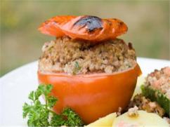 Tomates rellenos Salvadoreños