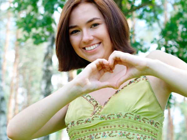 15 formas en que las emociones afectan tu salud - 3. Protege tu corazón con alegría