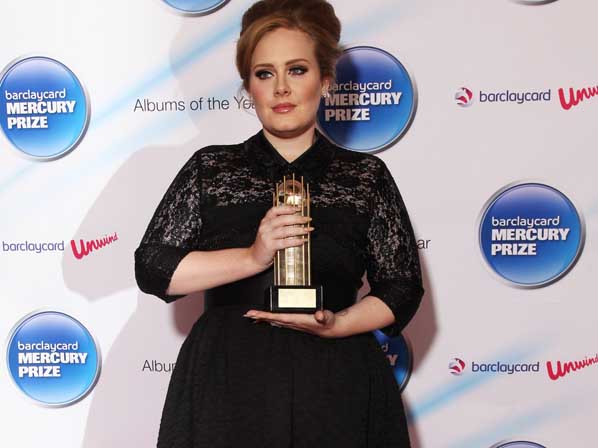 10 cantantes que aman sus cuerpos - Adele, fuerte ante las críticas