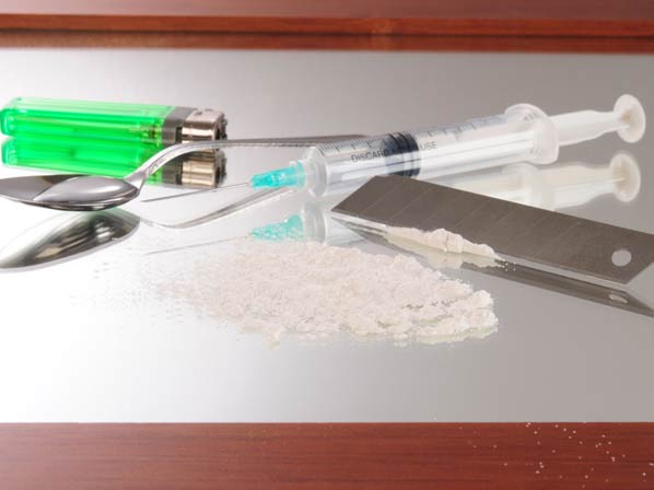 Famosos que murieron por sobredosis - ¿Qué es la heroína?