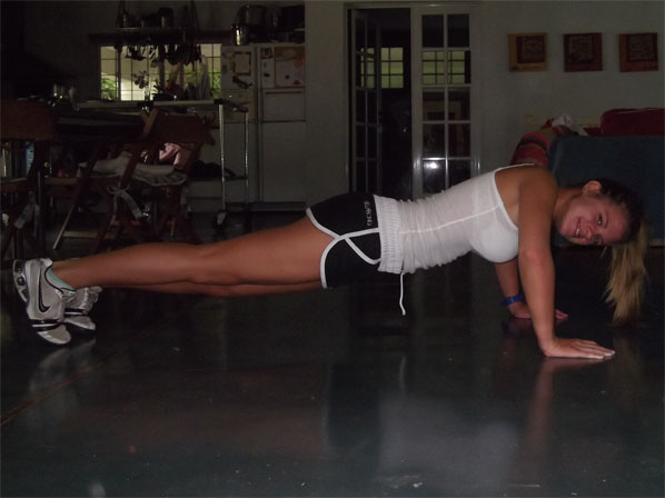 Los 10 mejores ejercicios para hacer en casa - 2. Lagartijas o flexiones de brazos