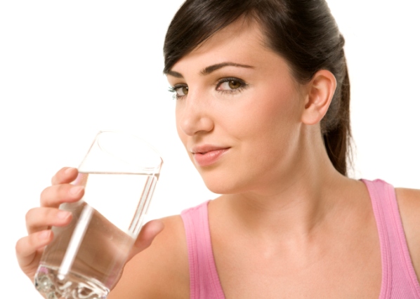 Las 10 formas de cambiar tu metabolismo - 3. Toma más agua