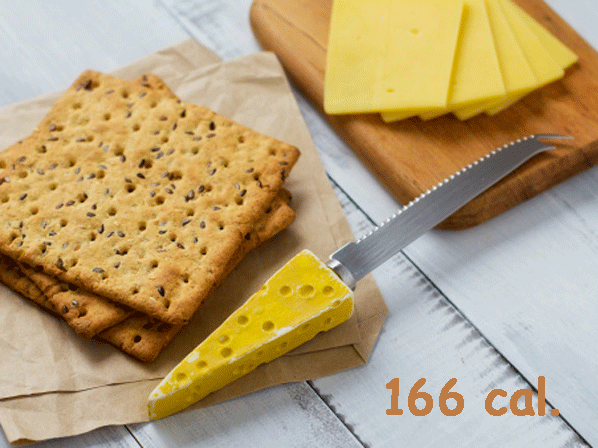 12 snacks con menos de 200 calorías - 4. Galletitas con queso (166 calorías)