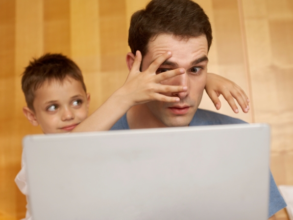 Niños y redes sociales: cómo mantenerlos seguros - Nada de espiar