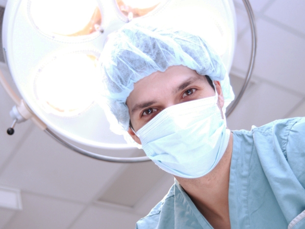 Mitos y verdades del cáncer de próstata - Cirugía es mejor que radiación