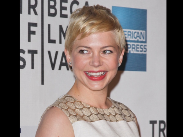 Mujer asegura ver un fantasma...y los famosos también - Michelle Williams