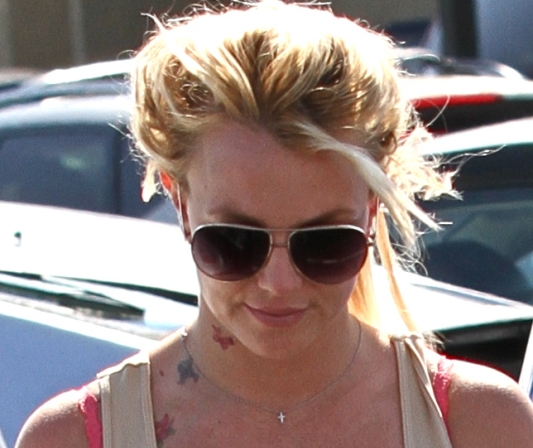 ¿Por qué es tan difícil borrar los tatuajes? - Britney Spears, públicos y privados