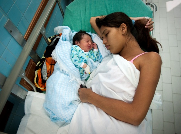 Descenso histórico de embarazos adolescentes en EEUU. - Embarazo adolescente en latinoamérica