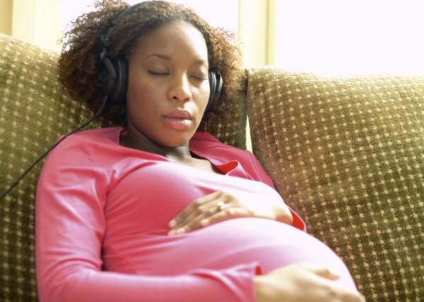 Descenso histórico de embarazos adolescentes en EEUU. - En jóvenes hispanas y de raza negra