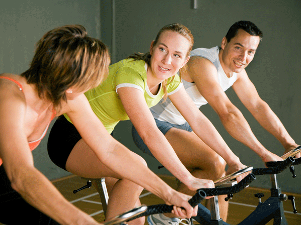 20 trucos para no abandonar el gimnasio - El tiempo pasa volando