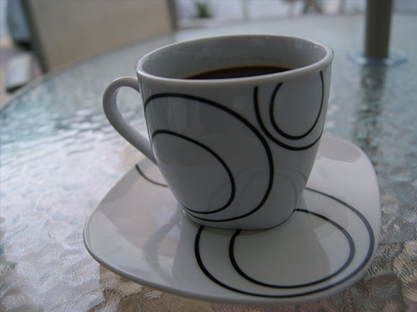 15 Mitos sobre el alcohol - Mito 2: Tomar café ayuda a recuperar la sobriedad.
