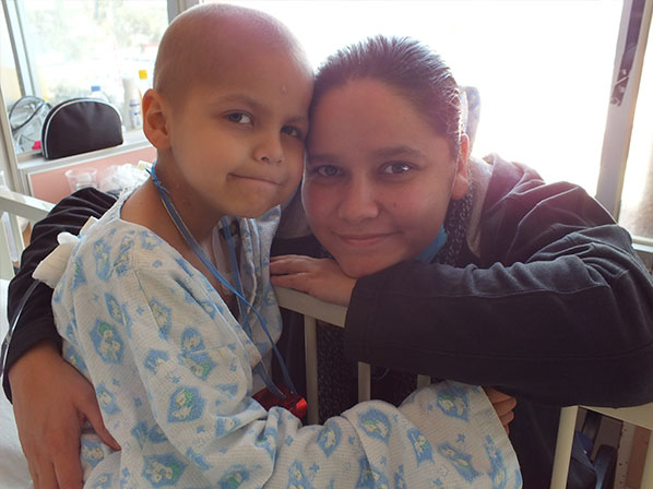 Buscan en México erradicar el cáncer en la niñez - Una lección de vida para los doctores