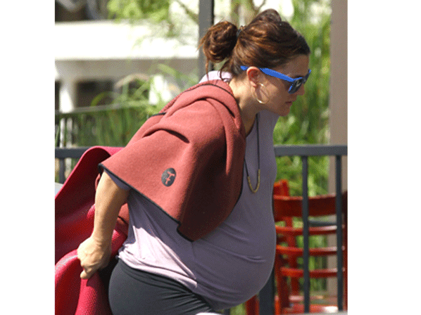 Drew Barrymore recupera su figura después del parto - Divertirse al ejercitar