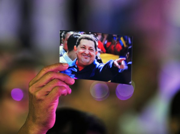 Falleció Hugo Chávez: evolución de una misteriosa enfermedad  - Dura pelea contra el cáncer