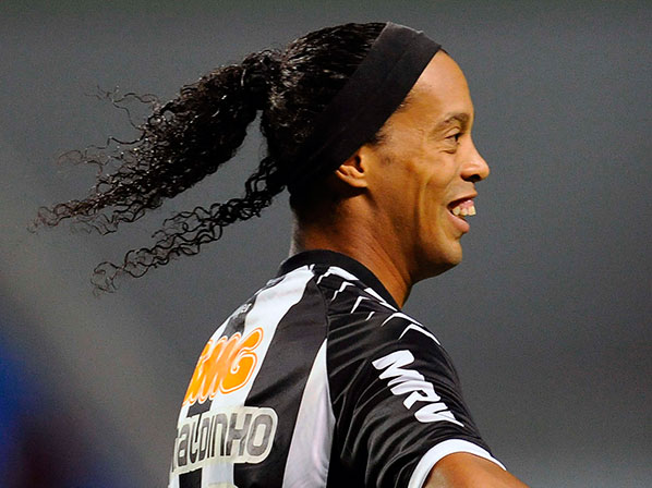 Videos íntimos: ¿juego sexual o enfermedad? - Ronaldinho, amante del onanismo