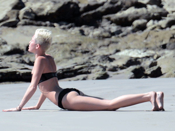 El yoga se impone entre los famosos - Hatha Yoga, el preferido de Miley Cyrus