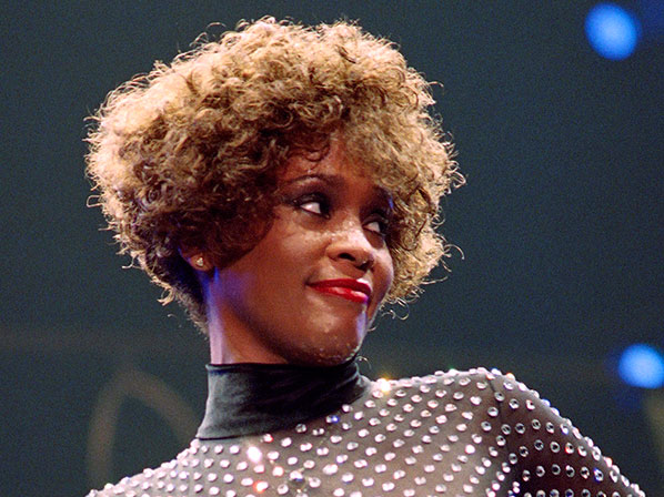 Famosos que han tenido problemas en su corazón - Whitney Houston, una estrella ahora brilla en el cielo