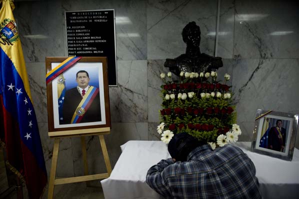 Cómo será embalsamado Chávez - Para durar muchos años