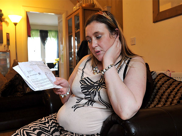 Mujer lleva 15 años "embarazada" - Se frustra su recuperación