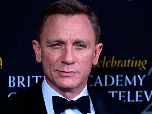 Galanes con signos de la edad en la piel - Daniel Craig, el agente sexy