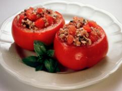 Tomates rellenos con ensalada de quinua