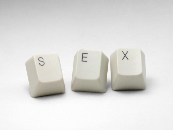 Guía práctica para tener sexo a distancia - Un novedoso dispositivo