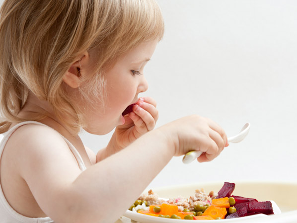 10 mitos de la abuela sobre la “buena alimentación” - Qué hábitos enseñar a tus hijos