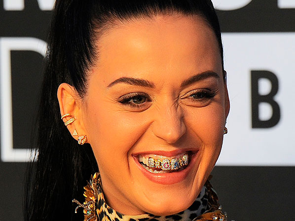 Sonrisas que valen oro - Katy Perry, ¿qué tienes en los dientes?