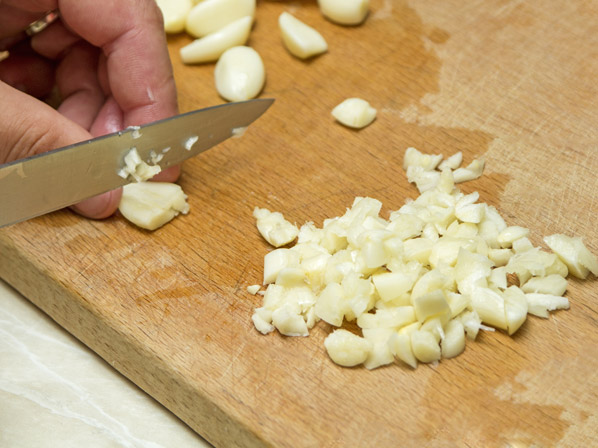 10 razones médicas para comer ajo cada día - Esencial en la cocina