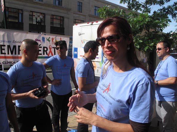Promueven la prueba del VIH en las calles - Voluntarios y voluntarias