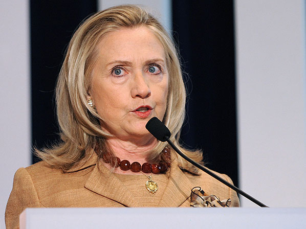 A capa y espada contra el VIH - Hillary Clinton
