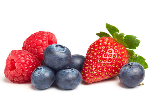 Alimentos que manchan los dientes  - Frutas de color intenso: sanas pero...