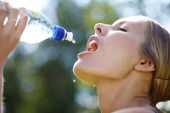 Deshidratación: cómo reconocer los síntomas - Sed extrema: deshidratación severa
