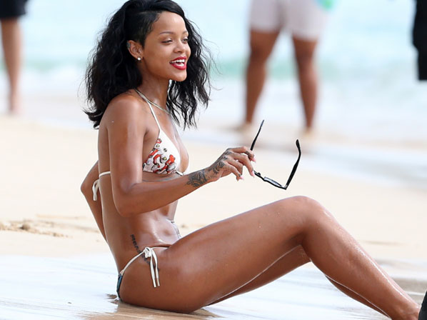 Rihanna: voz celestial...y cuerpo infernal - El secreto de su vientre chato