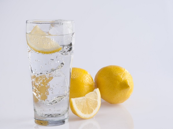Increíbles secretos de belleza con limón - Dientes más blancos