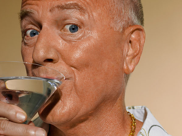Los 10 hábitos que más te envejecen - 1. Alcohol
