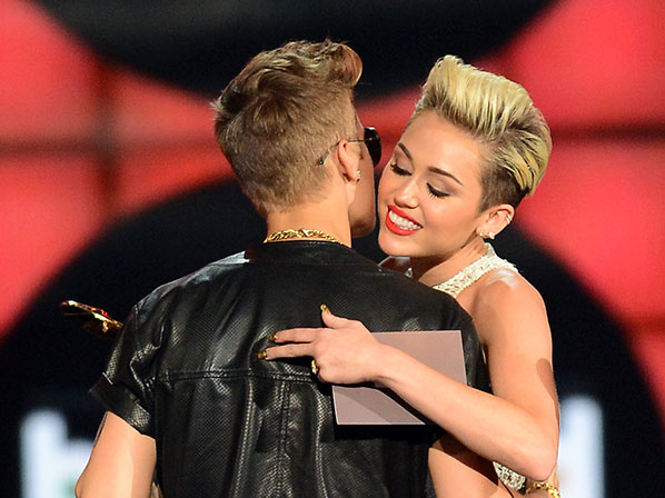 Justin Bieber vs Miley Cyrus, ¿quién corre más peligro? - ¿Mejor que Bieber?