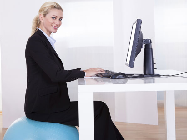 10 tips para tener una buena "retaguardia"  - Sentadillas de oficina