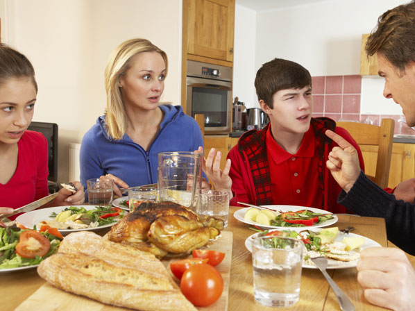 10 tips para niños caprichosos con la comida - 5. Evita las discusiones en la mesa