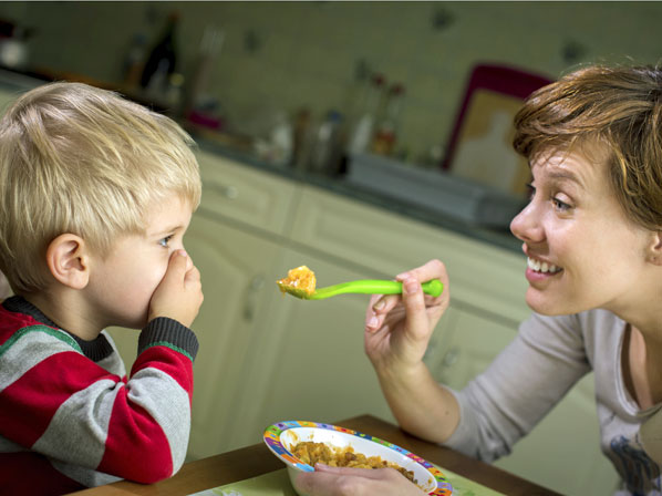 10 tips para niños caprichosos con la comida - 6. No hagas comidas “especiales”