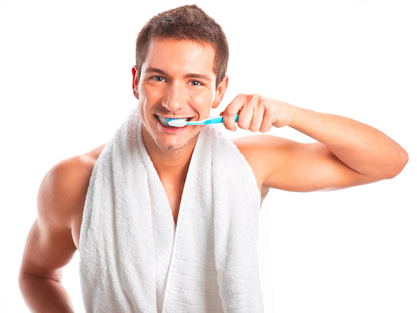 Famosos “alérgicos” a la limpieza - Lleva una buena higiene bucal